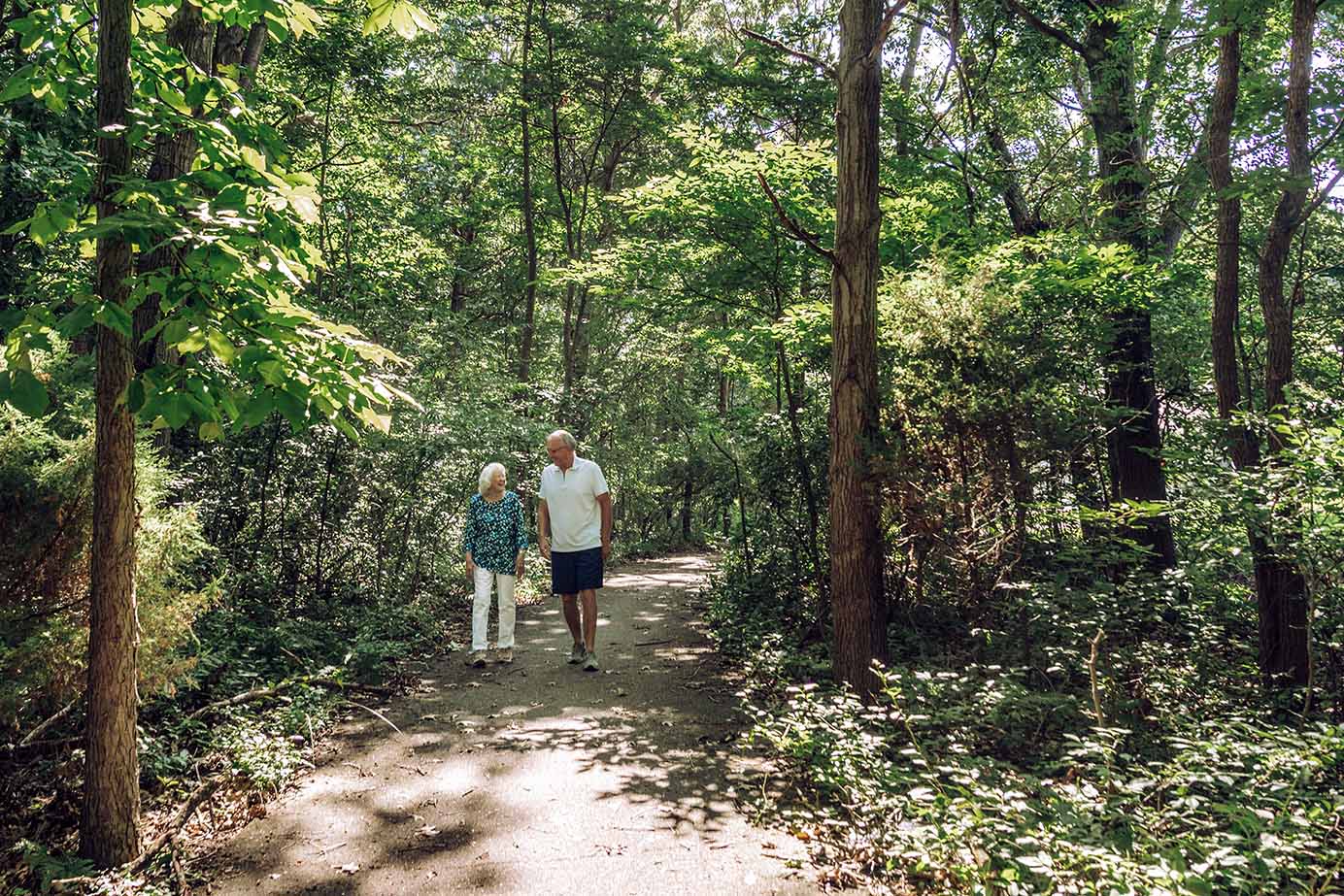 Beautiful, natural environment with a rich array of walking trails, local wildlife
